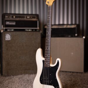 1975 Fender Precision Bass - Olympic White
