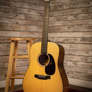 Martin D-18 Modern Deluxe Acoustic Guitar - Natural