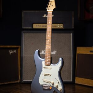 Fender Vintera '60's Stratocaster Electric Guitar - Ice Blue Metallic