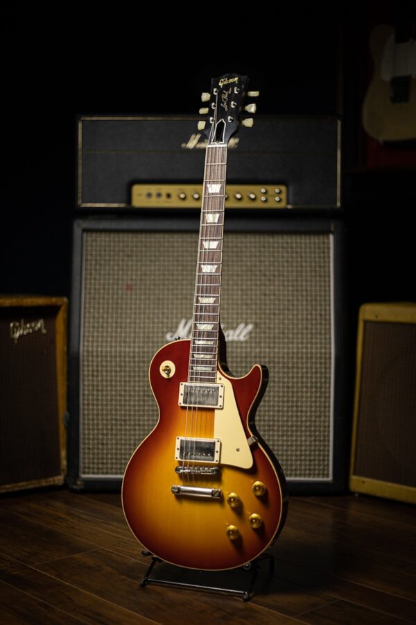 Gibson Custom Shop 1958 Les Paul Standard Reissue VOS Electric Guitar - Washed Cherry Sunburst