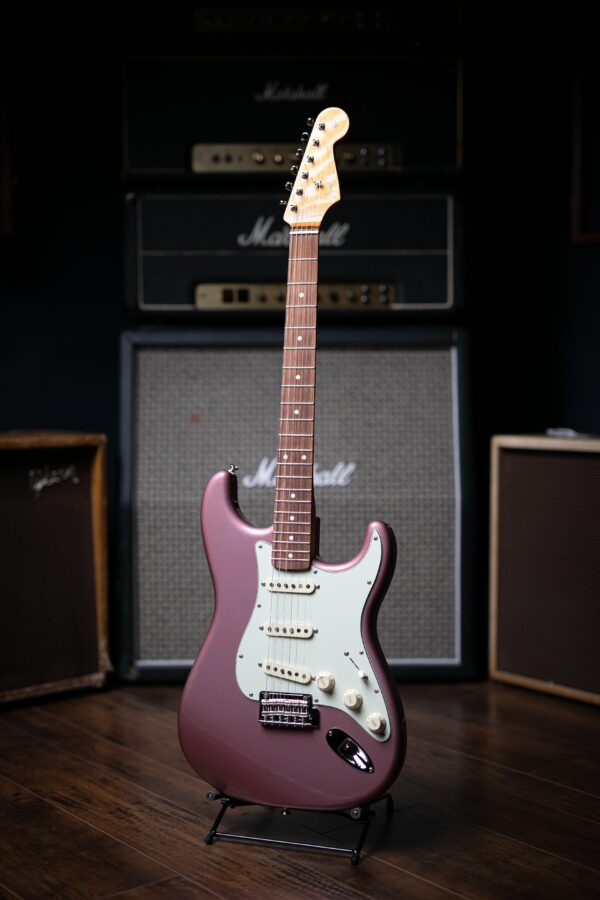 Fender Vintera '60s Stratocaster Modified Electric Guitar - Burgundy Mist