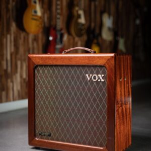 Used Vox AC15H1TVL 50th Anniversary Hand Wired Combo Amp