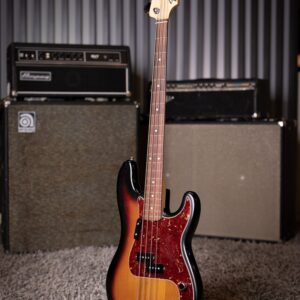 2006 Fender P-Bass 60th Anniversary - 3-Tone Sunburst