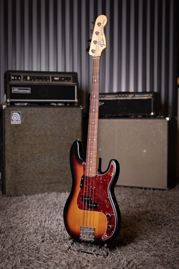 2006 Fender P-Bass 60th Anniversary - 3-Tone Sunburst